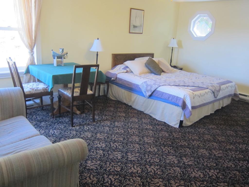 Salmon River Country Inn Head of Jeddore Habitación foto