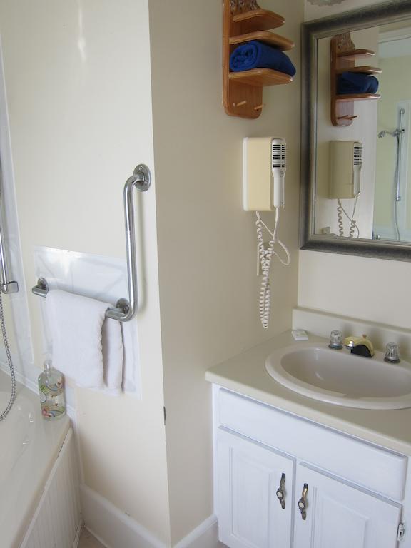 Salmon River Country Inn Head of Jeddore Habitación foto
