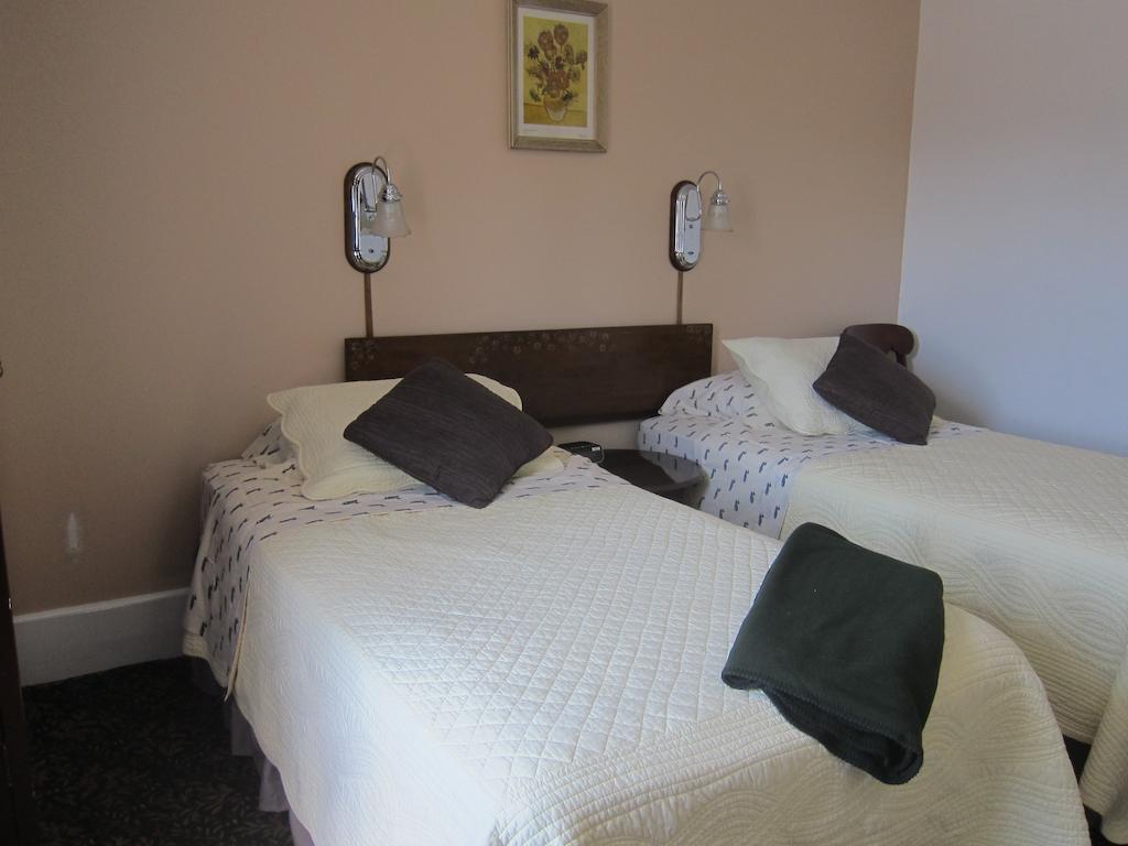Salmon River Country Inn Head of Jeddore Habitación foto